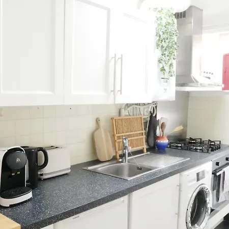 Appartement Gure Zoriona, Petit Bonheur En Basque *